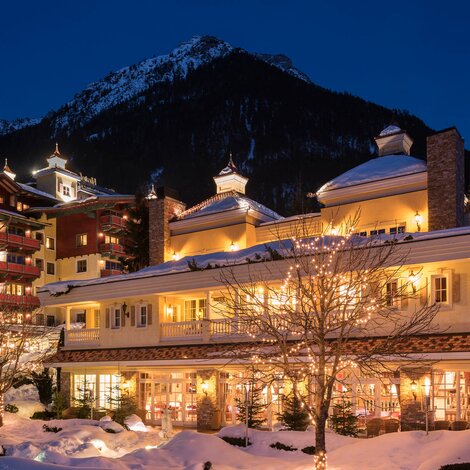 Winter Außenansicht | Best Alpine Wellness Hotel Alpenrose, Achensee