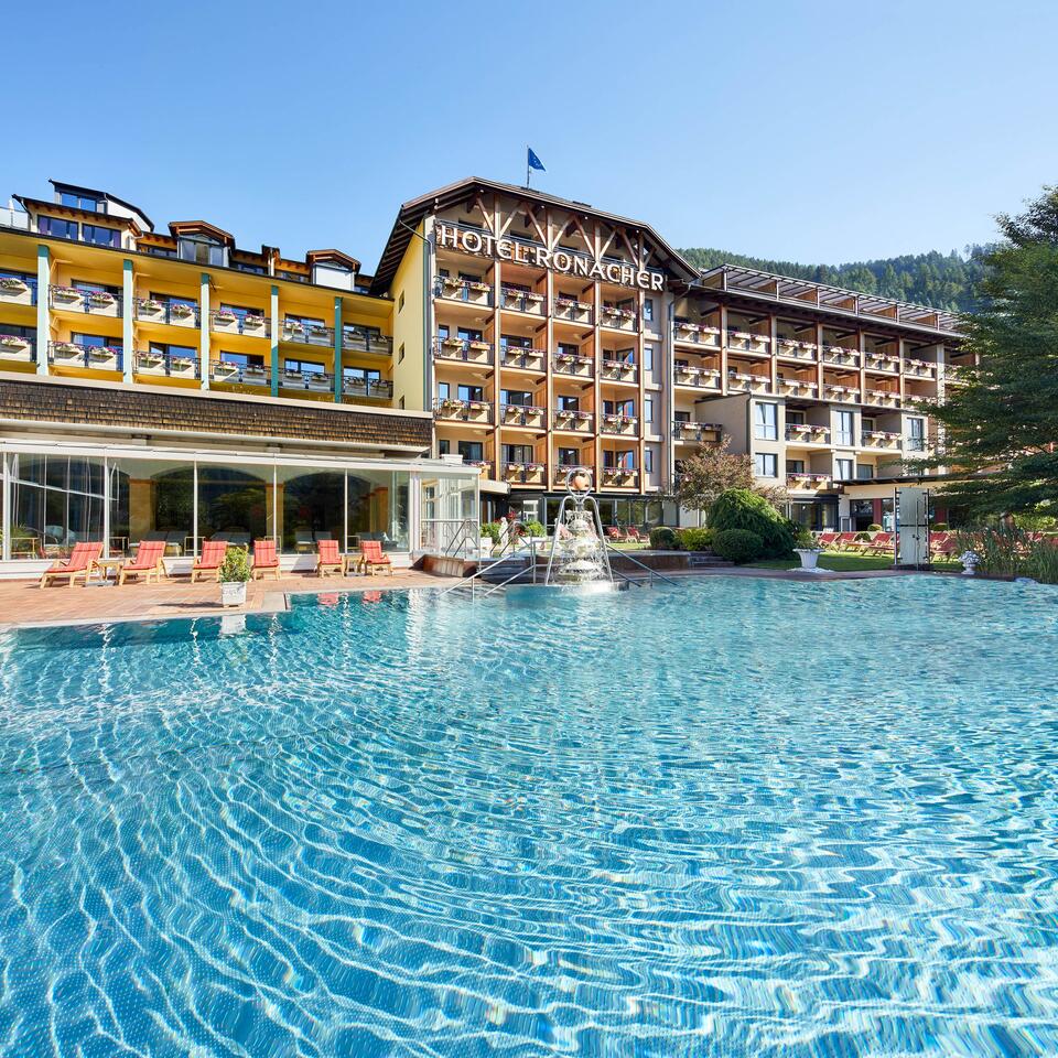Sommer Außenansicht Sommer Außenansicht | Best Alpine Wellness Hotel Ronacher, Kärnten