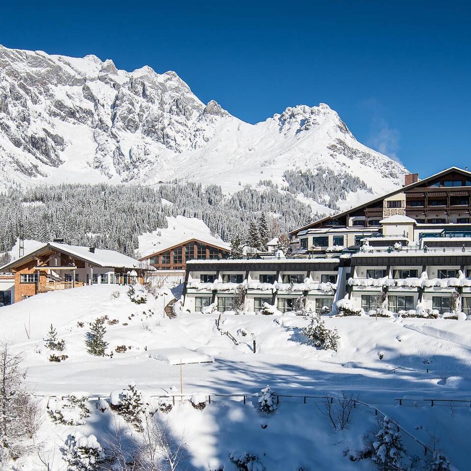 Winter Außenansicht Winter Außenansicht | Best Alpine Wellness Hotel Übergossene Alm, Salzburg