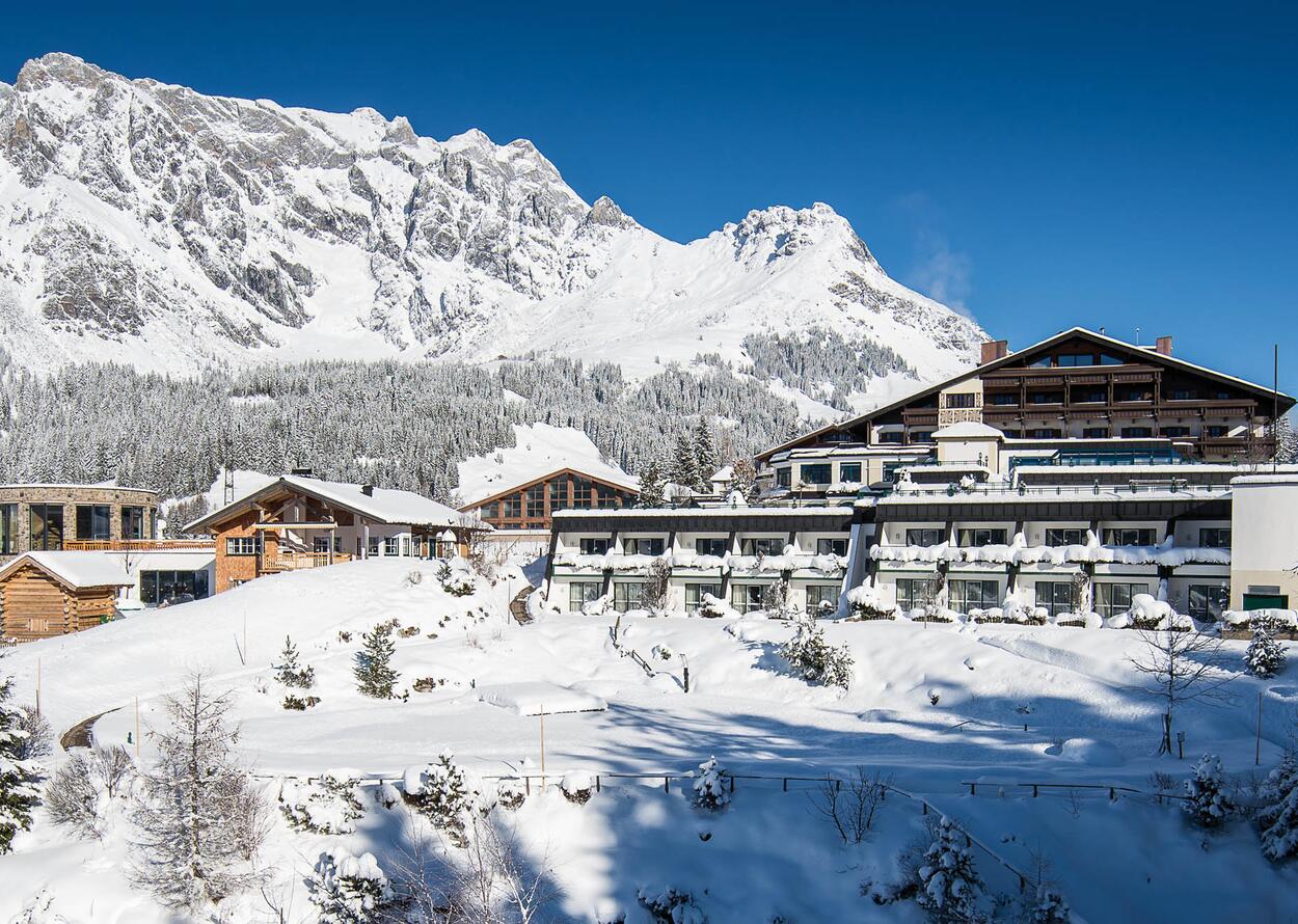 Winter exterior view | Best Alpine Wellness Hotel Übergossene Alm, Salzburg