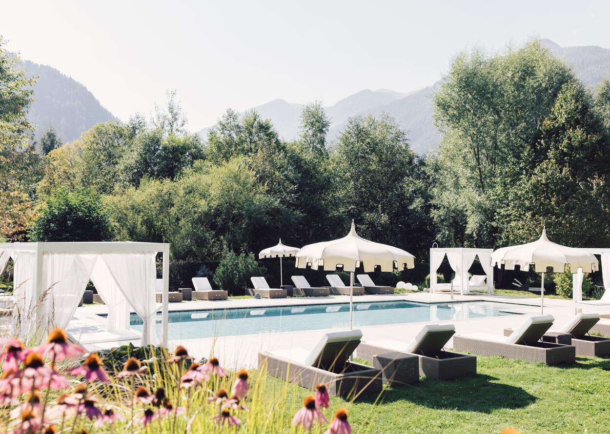Big Outdoorpool | Luxury Hideaway & Spa Retreat Alpenpalace, Wellnesshotel Southtyrol