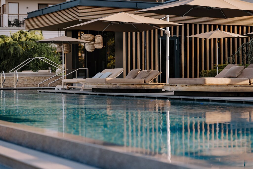 Garten Pool | Genussdorf Gmachl, Wellnesshotel Salzburg