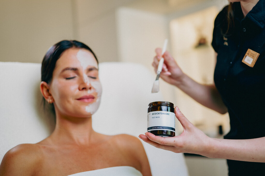 Wellness treatment for HER | Best Alpine Wellness Hotels