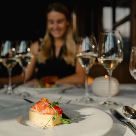 Starter and wine pairing during an elegant dinner in a restaurantToday 1:07 PM •150 chars • 23 words