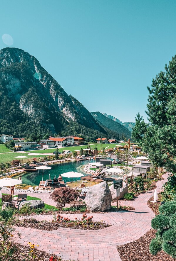 Wellnesshotel mit Teich und Bergblick | Hotel Achensee