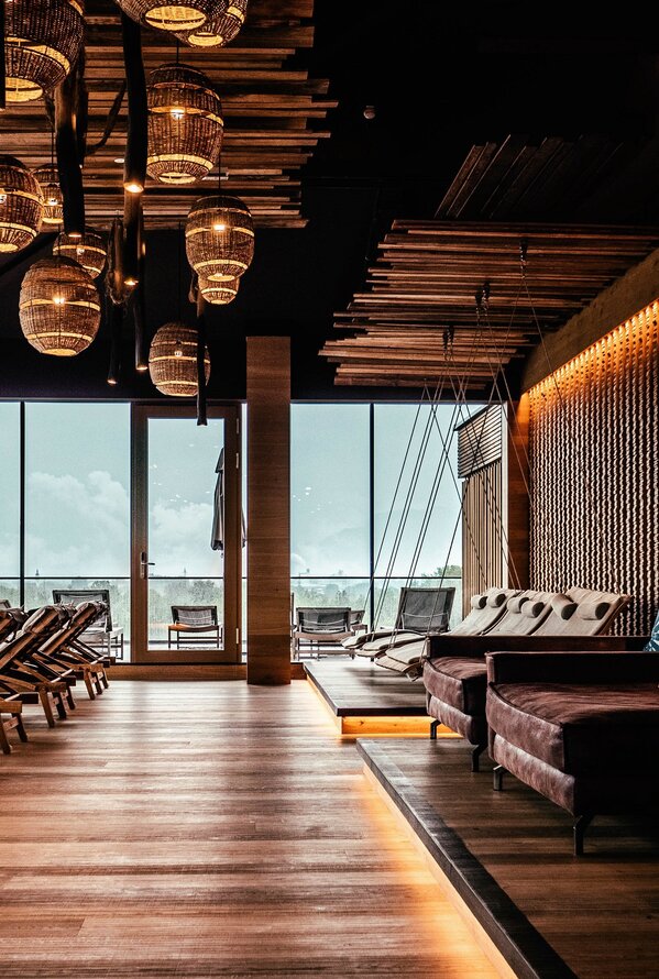 Panorama relaxation room in the roof spa | Best Alpine Wellnesshotel Gmachl, Salzburg