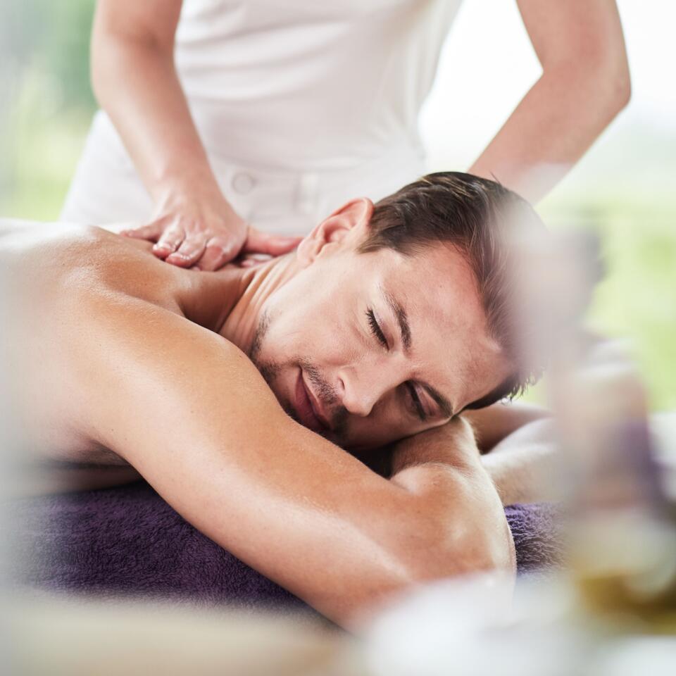Wohltuende Massage | Best Alpine Wellness Hotels