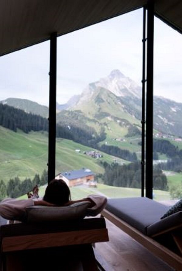 Entspannung am Arlberg mit Bergpanorama | Wellnesshotel Vorarlberg, Österreich