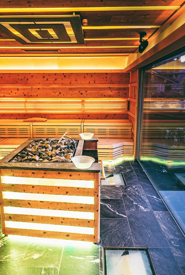 Sauna bei Nacht | Best Alpine Wellness Hotel Übergossene Alm, Wellness Hochkönig