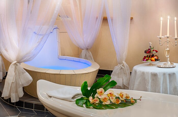 Massagen & Packungen Massagen & Packungen | 5 Sterne Wellnesshotel Alpenpalace, Ahrntal