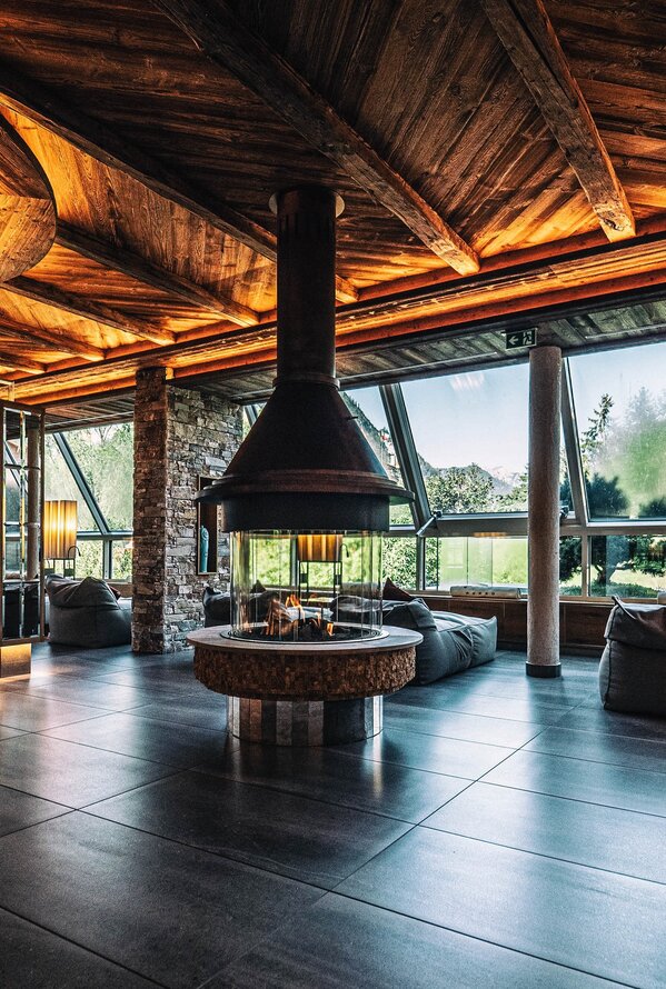 Relaxation room with mountain panorama | Wellnesshotel Alpenrose & Cocoon, Tyrol