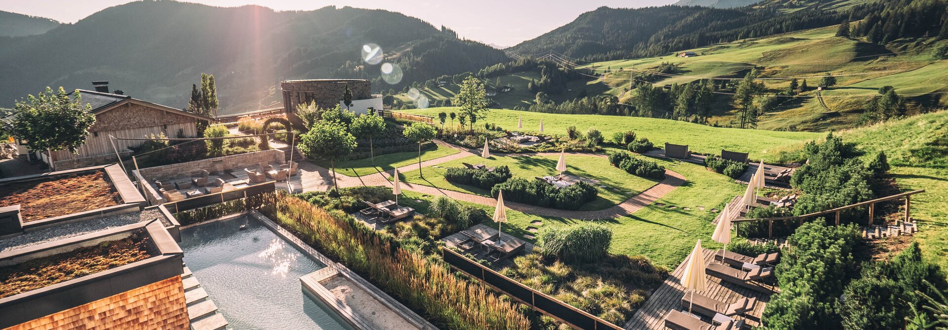 Garden and Pool Area | Best Alpine Wellnesshotel Übergossene Alm, Hochkönig