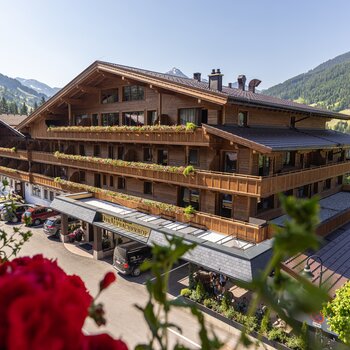 Outside view of the hotel | Wellness hotel Der Alpbacherhof