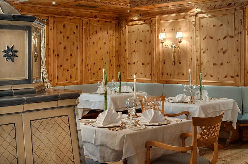 Restaurant | 5 Star Superior Wellnesshotel Alpenpalace, South Tyrol