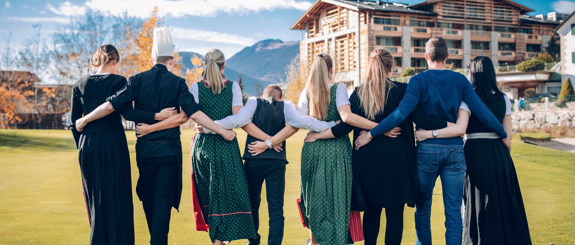 Team Arm in Arm| Wellnesshotel Schwar, Tirol