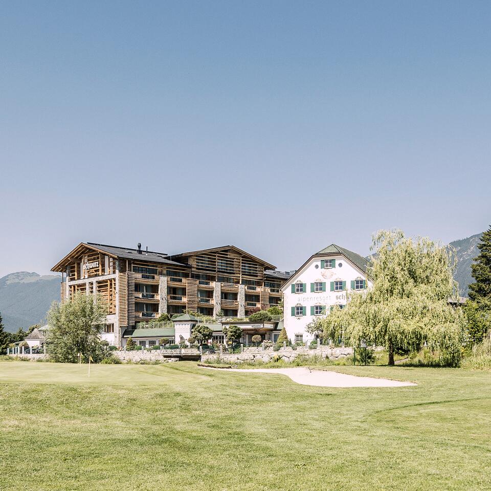 Sommer Außenansicht Sommer Außenansicht | 5 Sterne Wellnesshotel Alpenresort Schwarz, Tirol