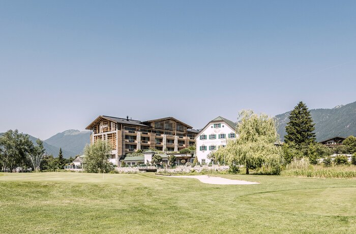 Sommer Außenansicht | 5 Sterne Wellnesshotel Alpenresort Schwarz, Tirol