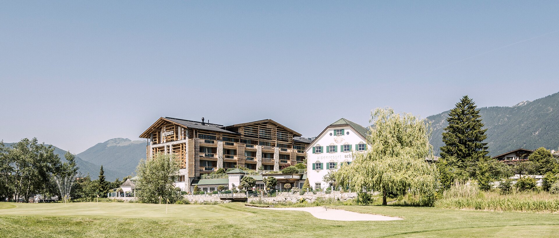 Sommer Außenansicht | 5 Sterne Wellnesshotel Alpenresort Schwarz, Tirol