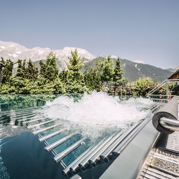 Outdoor pool | Alpenresort Schwarz, wellness hotel Tyrol