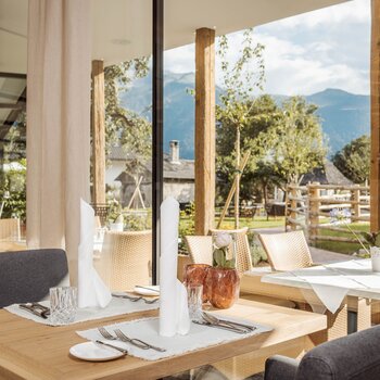 Restaurant mit Bergblick | 5 Sterne Wellnesshotel Schwarz, Österreich 