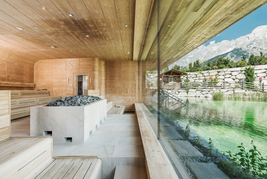 Sauna session with pool view | Alpenresort Schwarz, Wellnesshotel Tyrol 