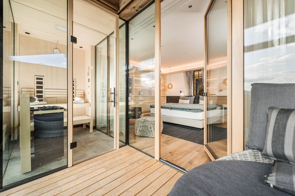 Room in Wood Atmosphere | 5 Star Wellnesshotel Schwarz, Tyrol 