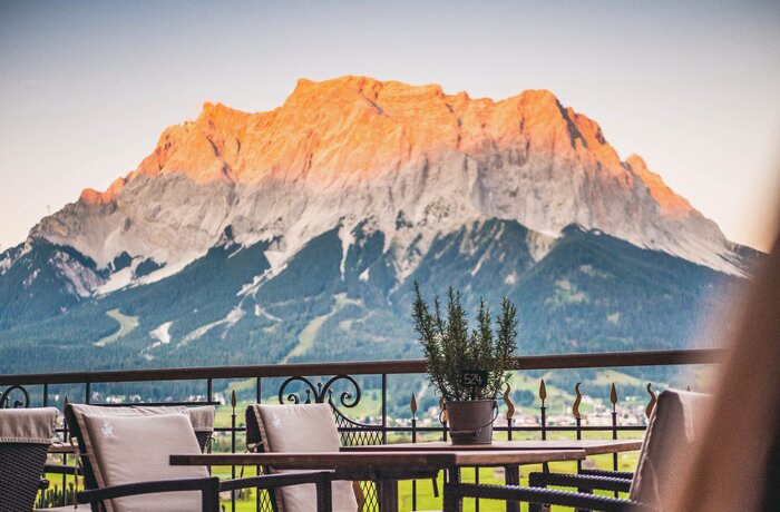 Blick von Terrasse Blick von Terrasse | Wellnesshotel Post, Tirol