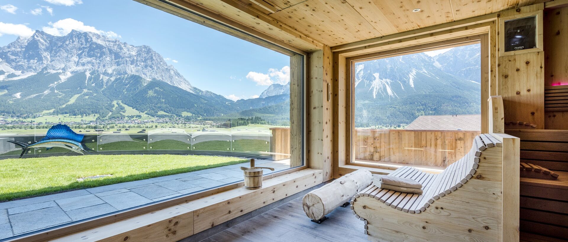 Sauna mit Bergblick | Wellnesshotel Post, Tirol 