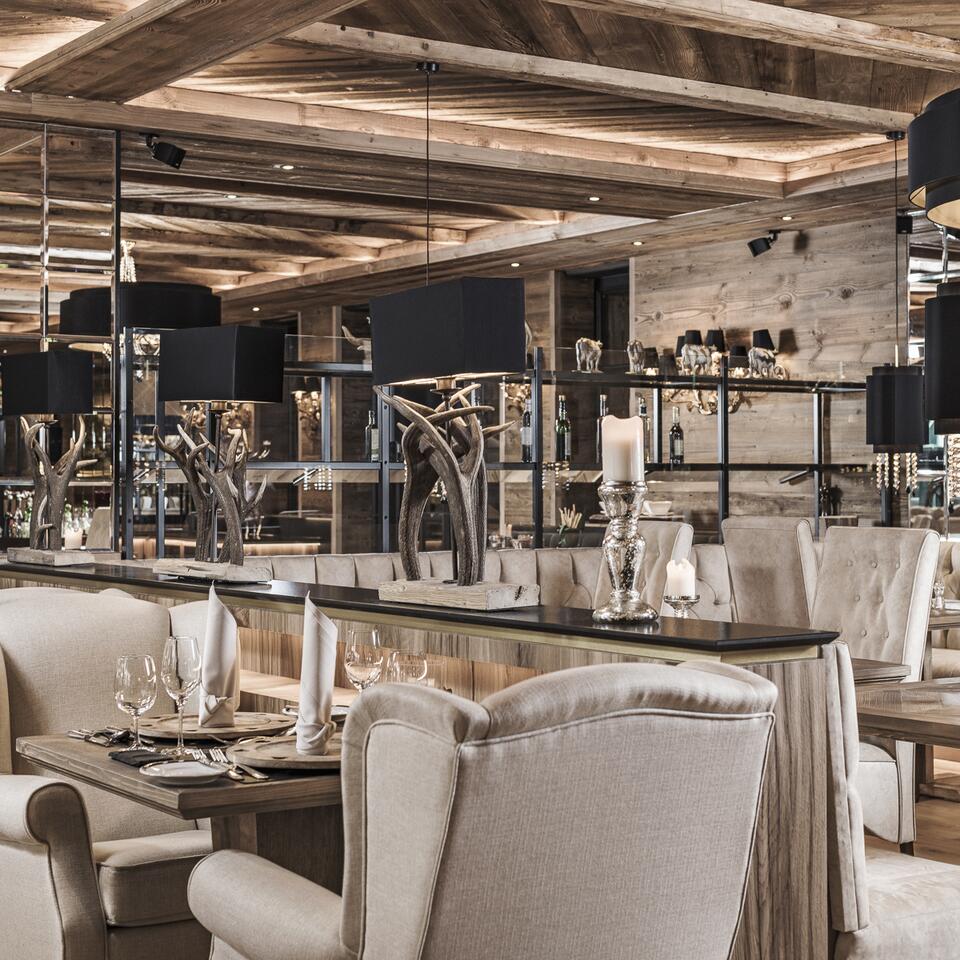 Restaurant mit modernem Ambiente | Best Alpine Wellness Hotel Alpin Resort Sacher, Seefeld