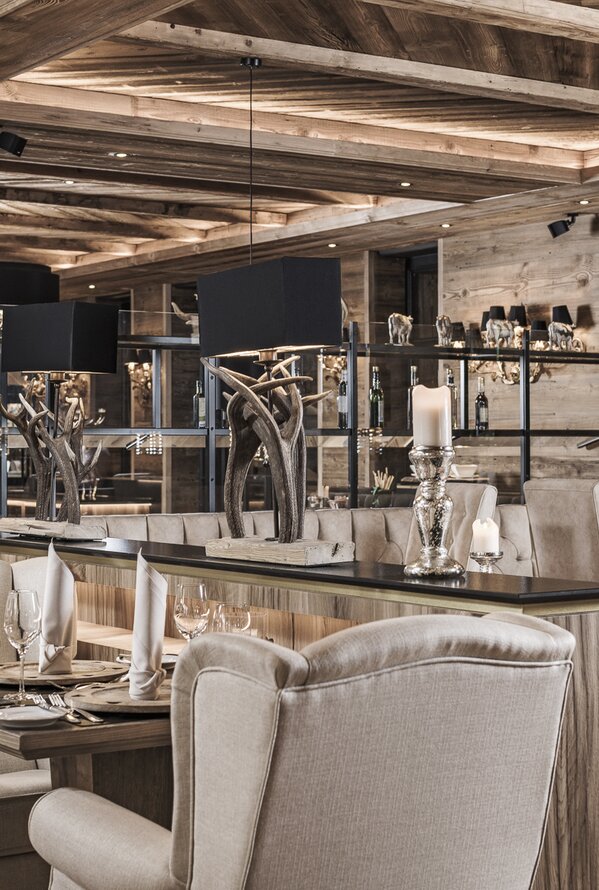 Restaurant mit modernem Ambiente | Best Alpine Wellness Hotel Alpin Resort Sacher, Seefeld