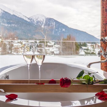 Zimmer mit Wellnessbereich | Wellnesshotel Alpin Resort Sacher, Tirol 