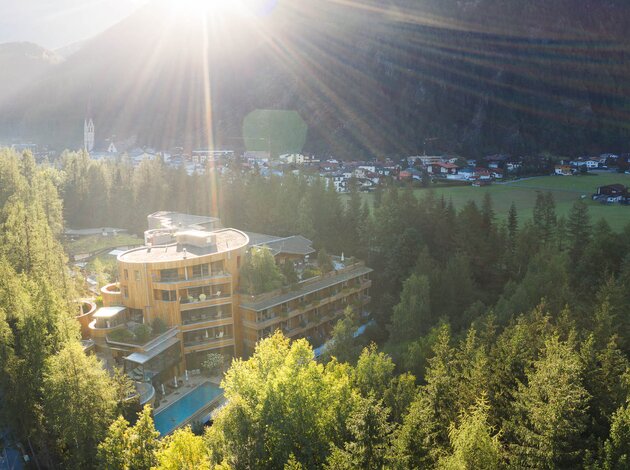 Hotel im Wald | Naturhotel Waldklause, Wellnesshotel in Österreich 