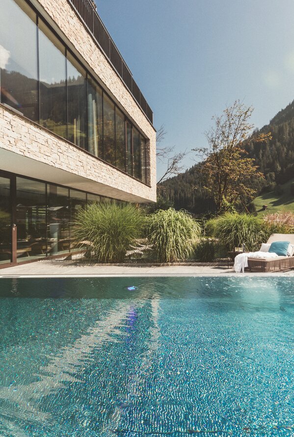 Outdoor pool | Best Alpine Wellness Hotel Nesslerhof, Großarl