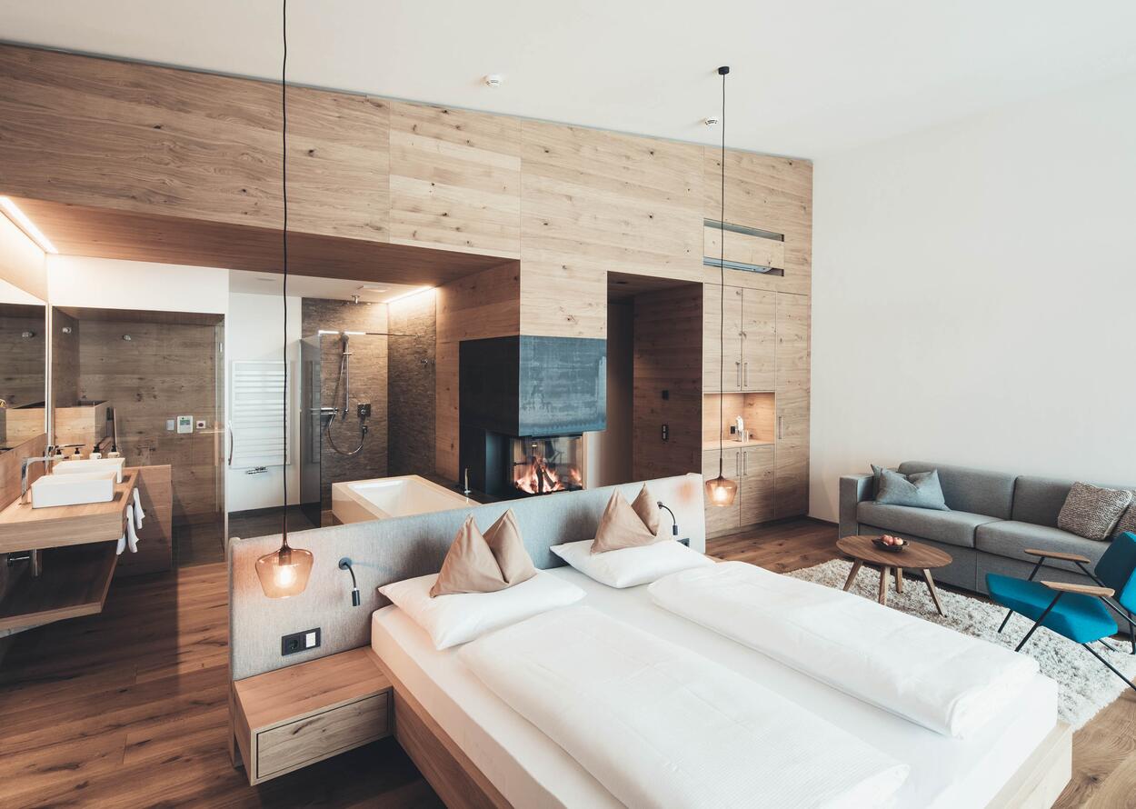 Doppelzimmer mit Holzfassade | 4 Sterne Superior Hotel Nesslerhof, Österreich