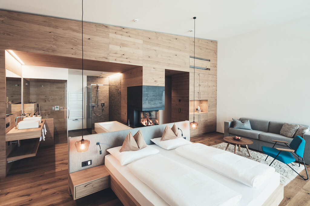 Doppelzimmer mit Holzfassade | 4 Sterne Superior Hotel Nesslerhof, Österreich