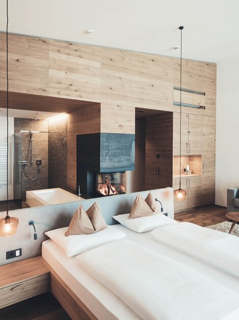 Doppelzimmer mit Holzfassade | 4 Sterne Superior Hotel Nesslerhof, Österreich