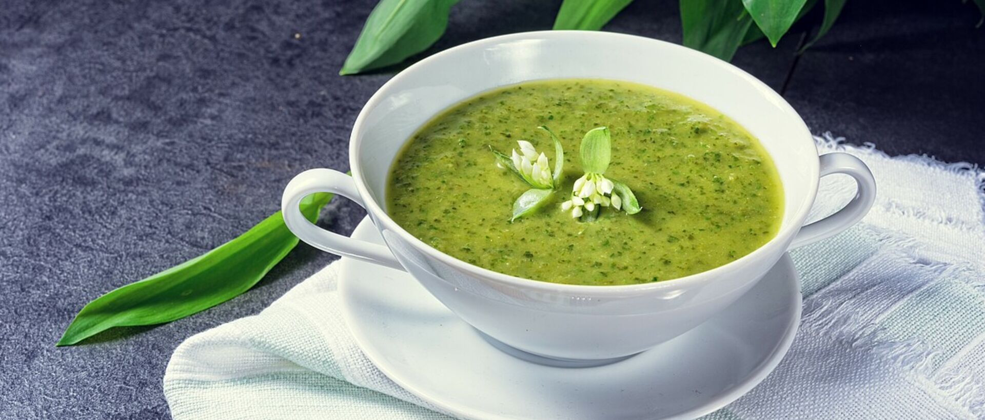 Rezept Bärlauchsuppe Rezept Bärlauchsuppe | Alpenresort Schwarz, Mieming, Österreich