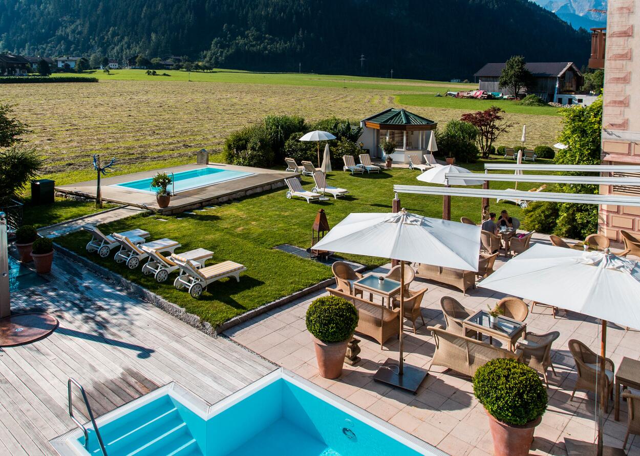 Exterior View Garden | Wellnesshotel Theresa, Tyrol