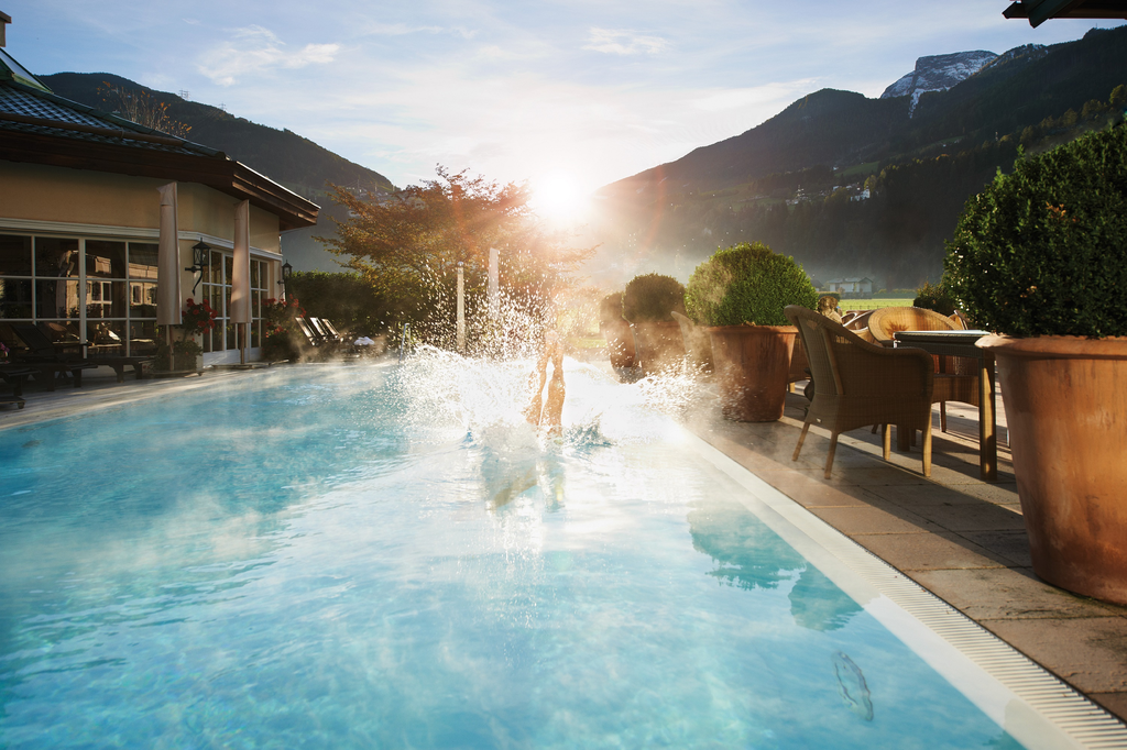 Bathing in the hotel pool | Wellnesshotel Theresa, Tyrol 