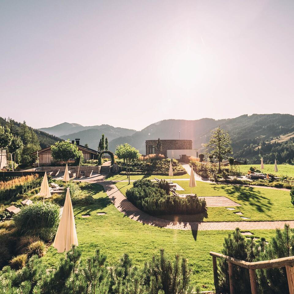 Großer Hotelgarten | Wellnesshotel Übergossene Alm, Salzburg