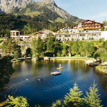 Hotelaußenansicht | 4 Sterne Superior Hotel Übergossene Alm, Österreich