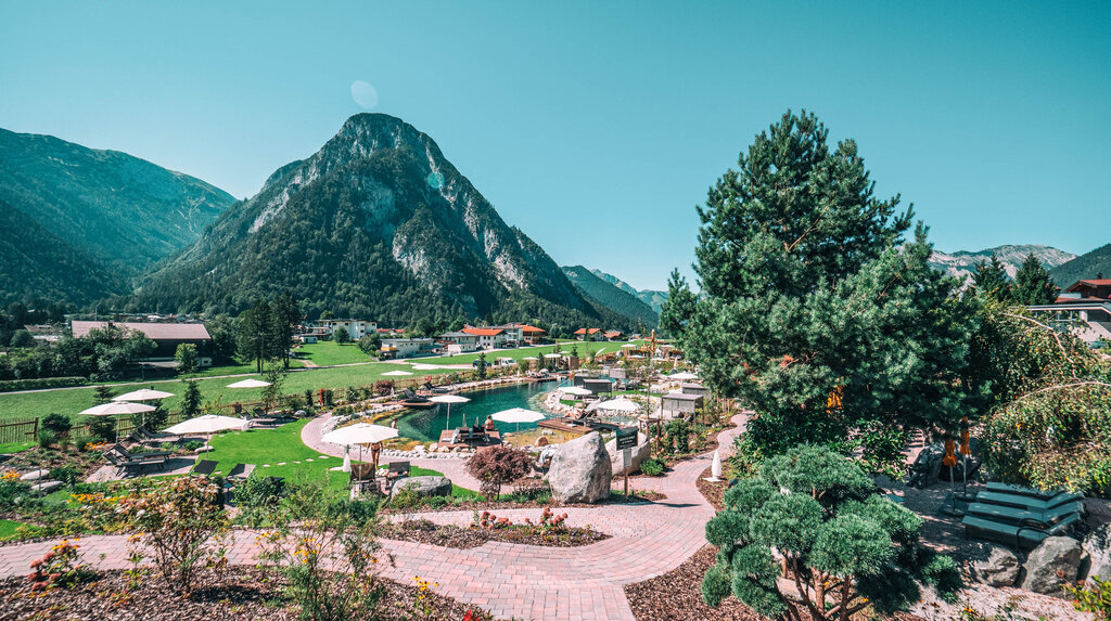 Outside wellness area | Best Alpine Wellnesshotel Alpenrose, Austria