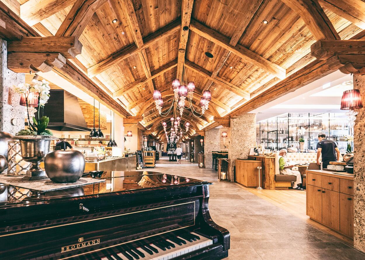 Eingangsbereich Cocoon Klavier | Wellnesshotel Alpenrose, Tirol