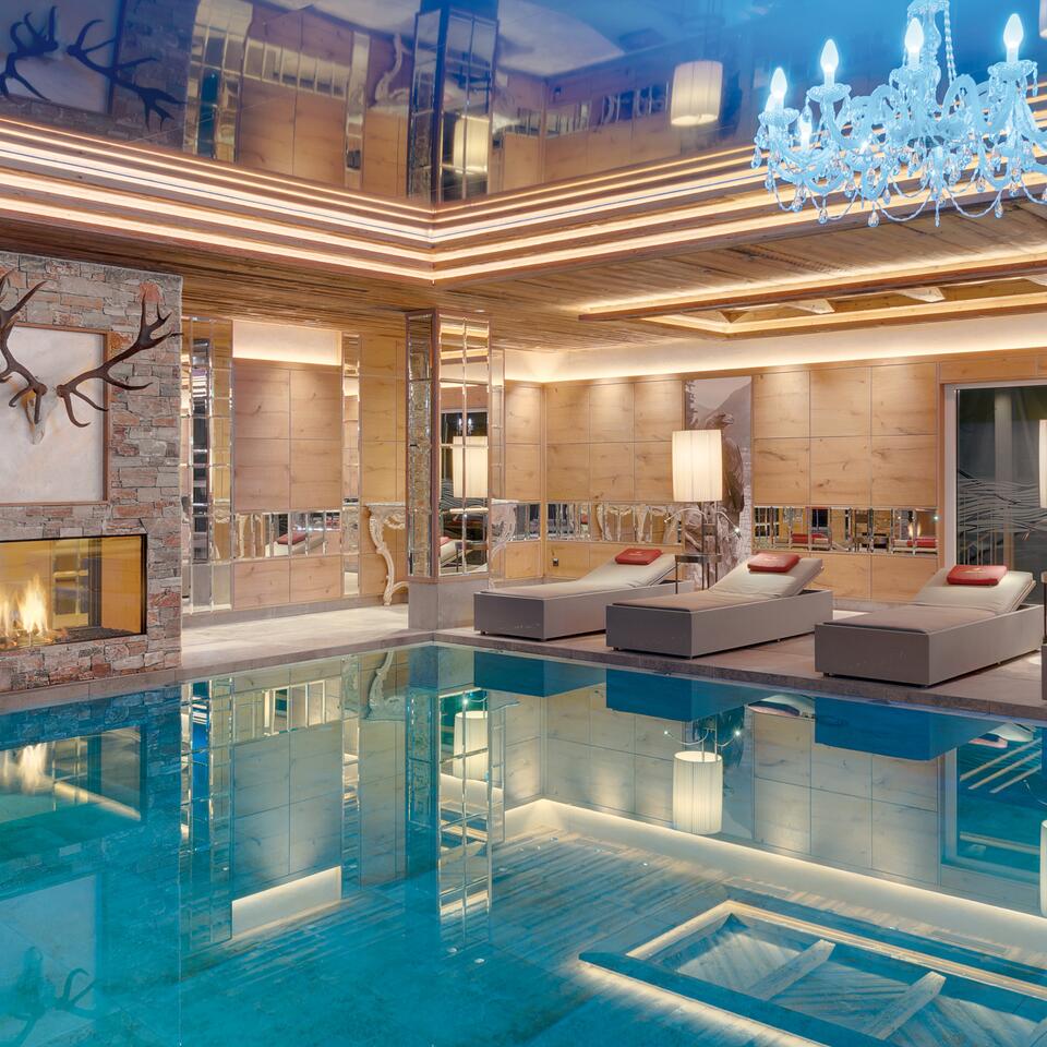 Traumhaftes Indoorpool | 5 Sterne Wellnesshotel Alpenrose & Cocoon, Tirol