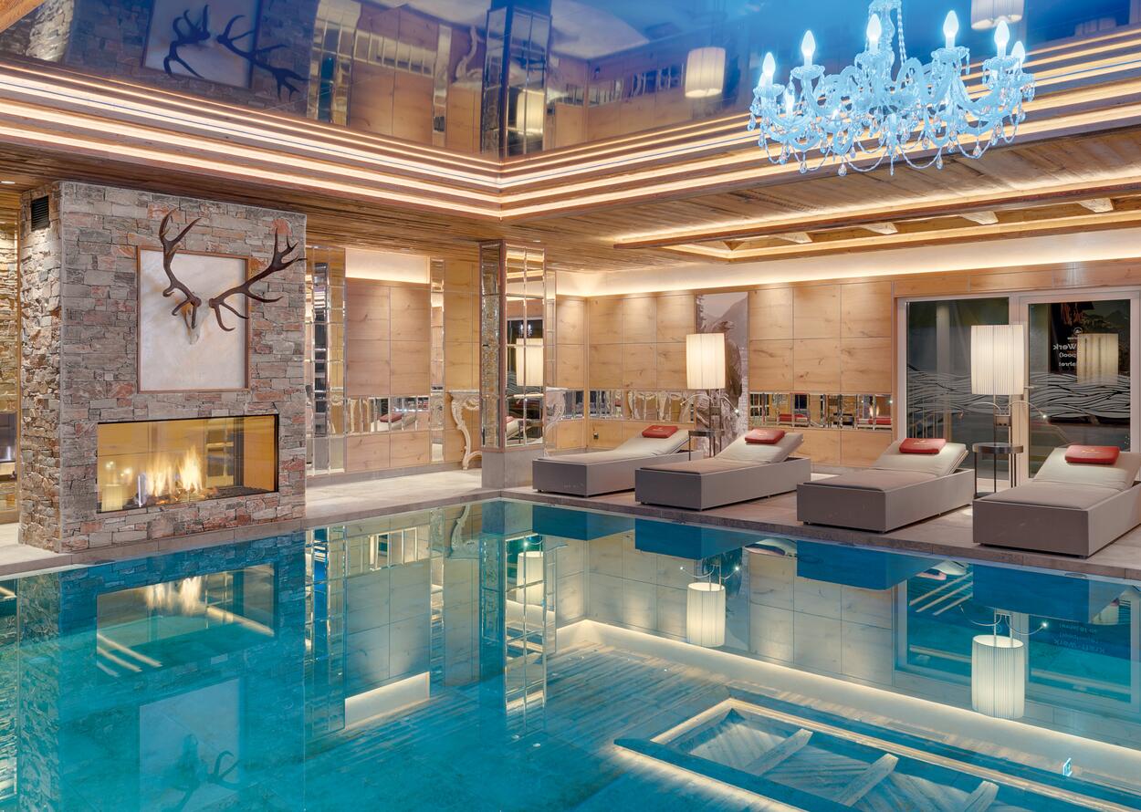 Traumhaftes Indoorpool | 5 Sterne Wellnesshotel Alpenrose & Cocoon, Tirol