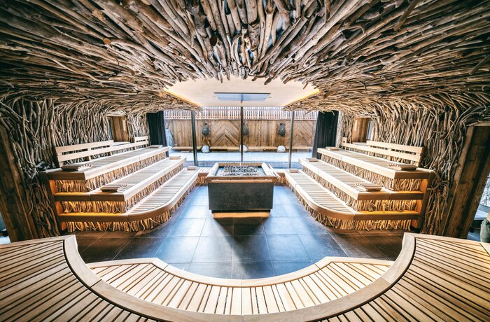 Sauna im Holzstil | 4 Sterne Superior Wellnesshotel Engel, Tirol