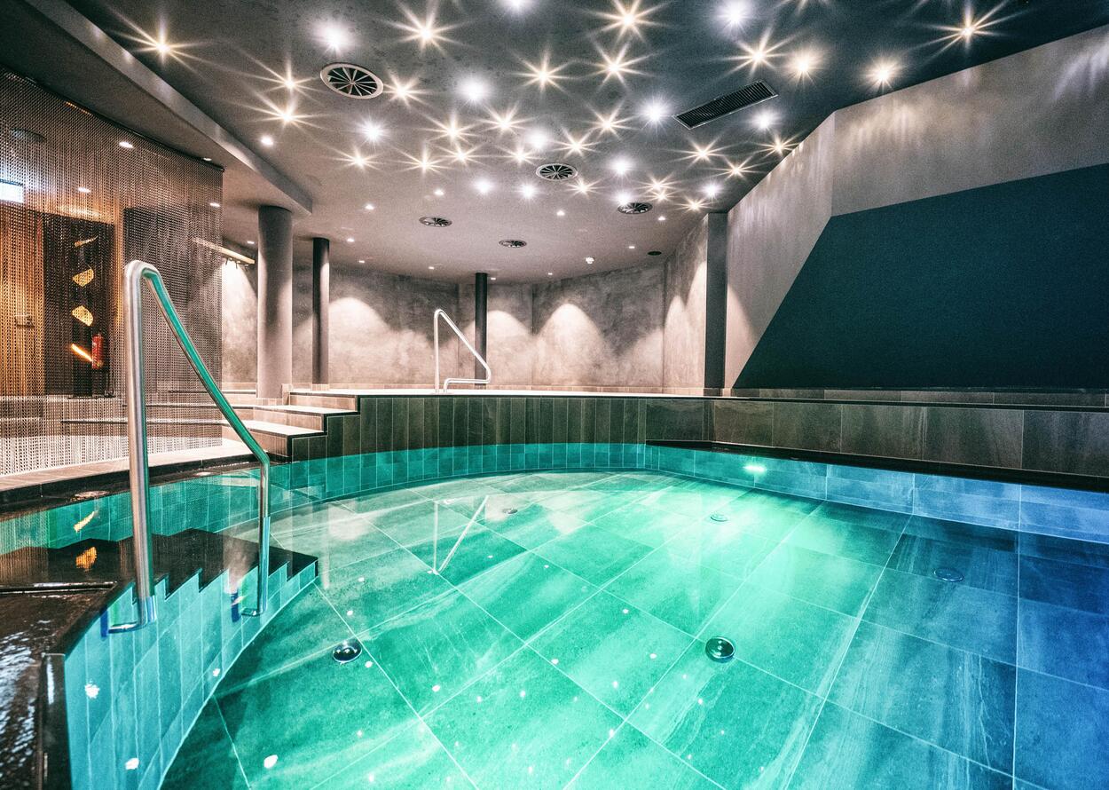 Indoor water world Indoor water world | 4 star superior wellness hotel Warther Hof, Austria