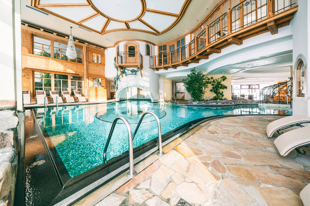 Indoor Erlebnisschwimmbad | Wellnesshotel Warther Hof, Arlberg
