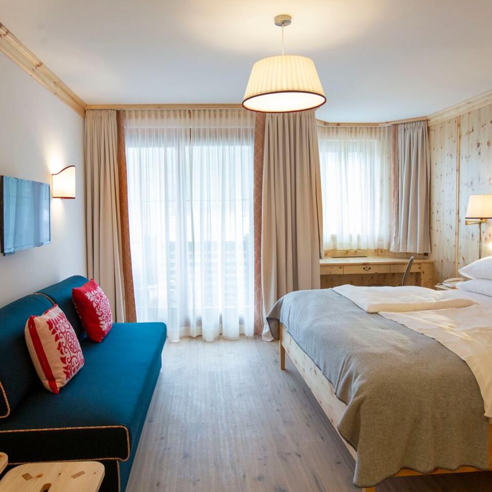 Superior Swiss Pine Room – Hotel Hochschober