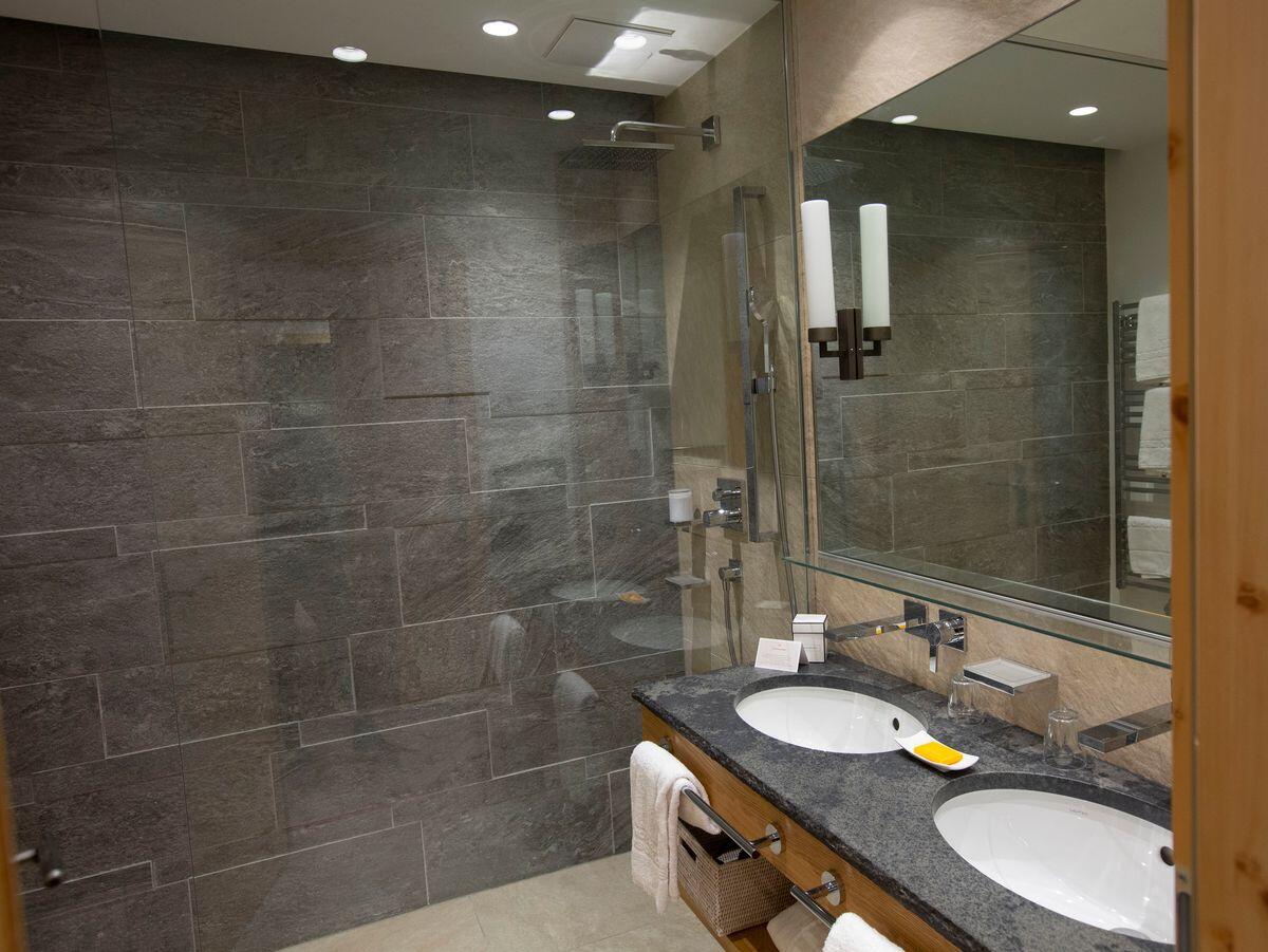 Superior Zimmer "Zirbe"